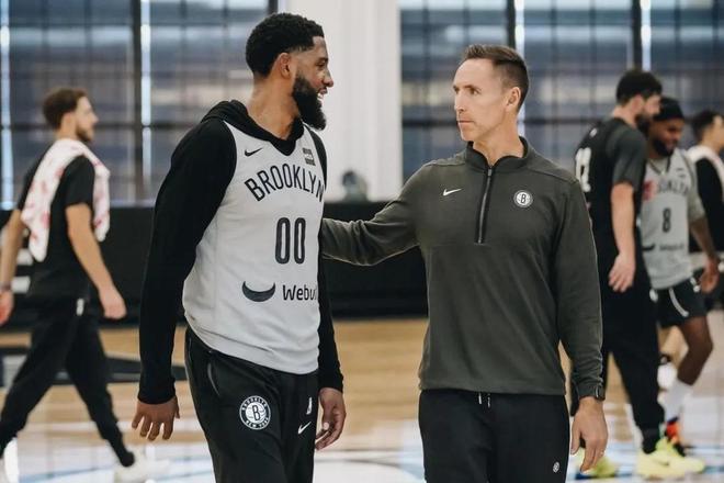 卡里年轻许 卡里年轻许