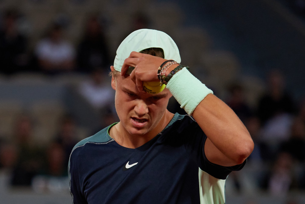 赵继伟持球 赵继伟持球